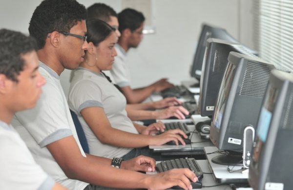 Fabriqueta_Softwares_Marcelo_Andrê_R